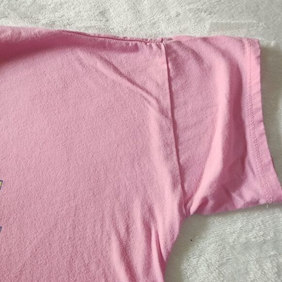 Girls Kiss Light Pink Crop Tshirt With Graphics Size Large - Picture 3 of 5